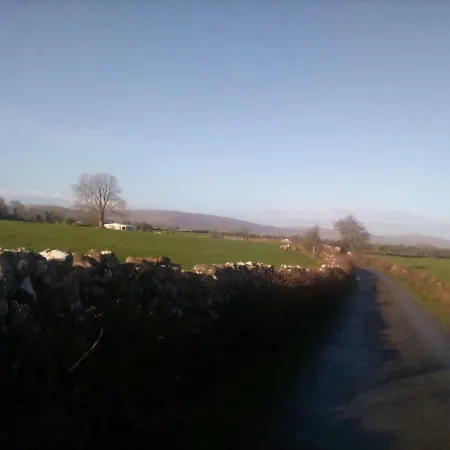 شقة Burren View Self Catering