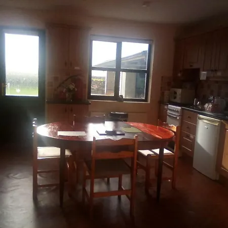 Burren View Self Catering * غالواي